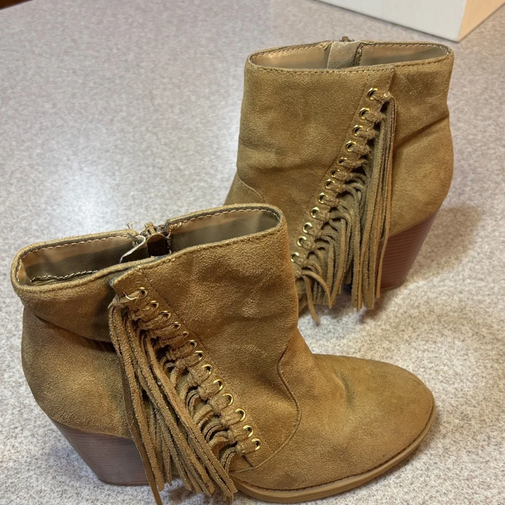 Western Suede Fringe Ankle Booties Tan Size 8.5M Boho Cowgirl Festival Boots